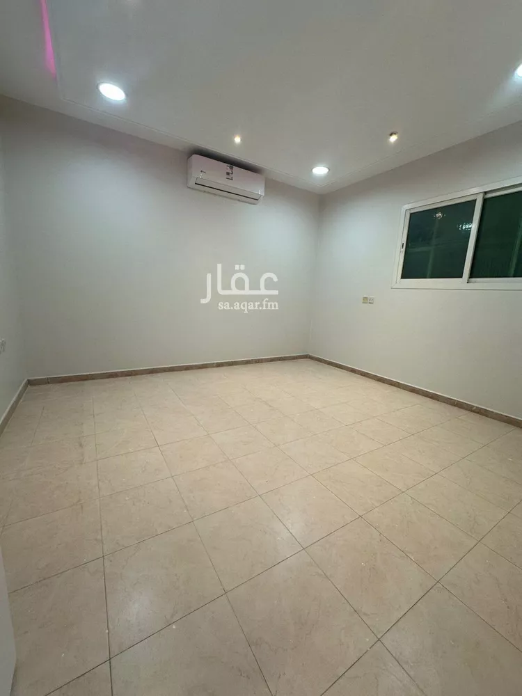 دور للإيجار في شارع عبدالله بن عتيك, حي النفل, مدينة الرياض, منطقة الرياض صورة 4