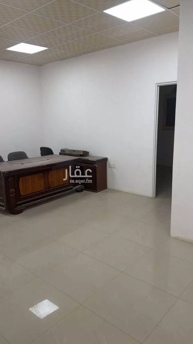 مكتب تجاري للإيجار في شارع ابو بكر الصديق, حي النعاثل, مدينة الاحساء, المنطقة الشرقية