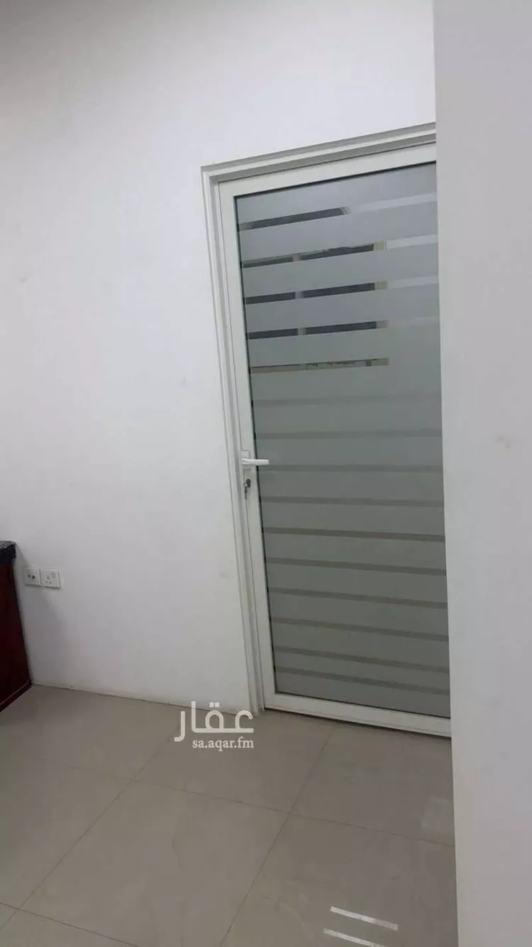 مكتب تجاري للإيجار في شارع ابو بكر الصديق, حي النعاثل, مدينة الاحساء, المنطقة الشرقية صورة 3
