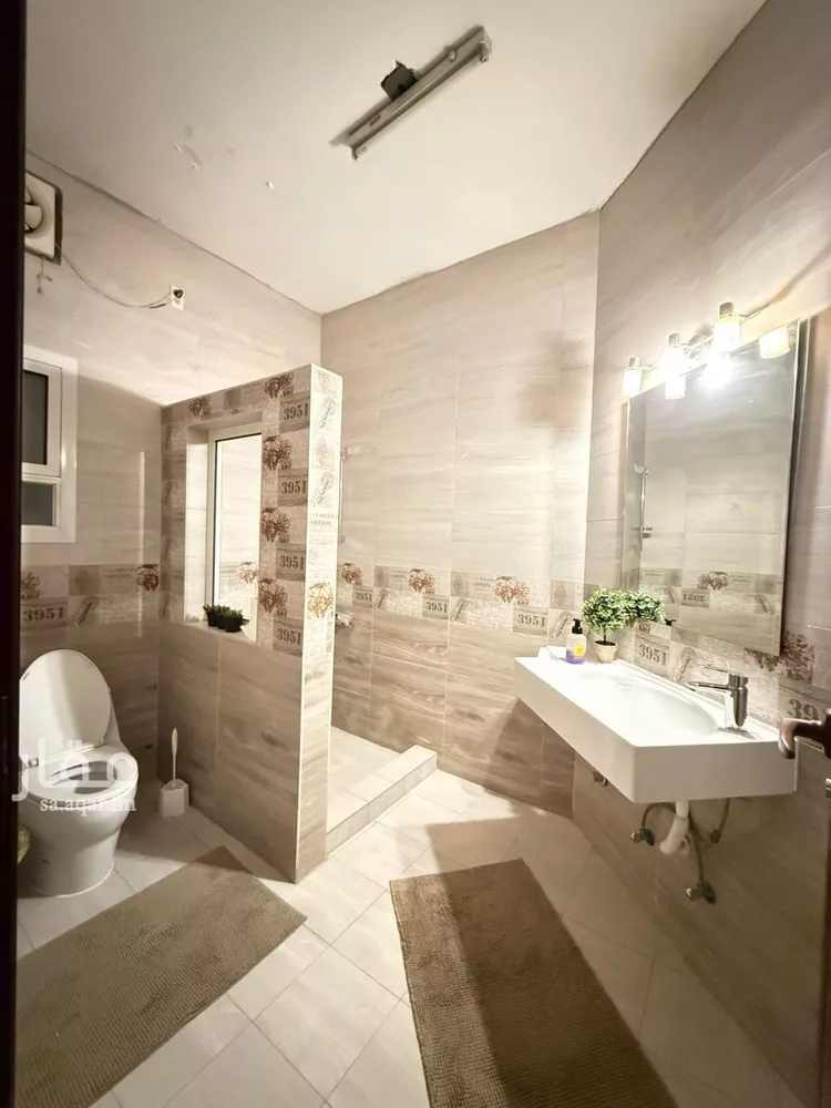 فيلا للبيع في شارع الطبري, حي الجامعة, مدينة الظهران, المنطقة الشرقية صورة 2