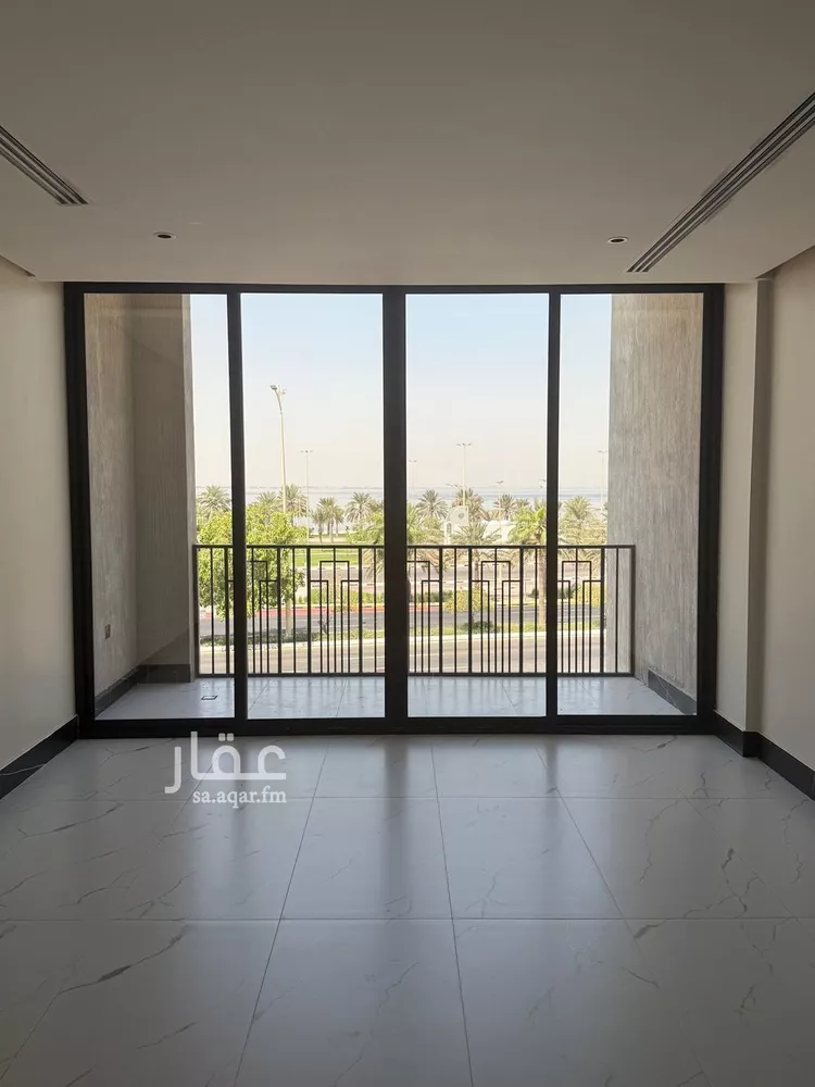 شقة للبيع في شارع الملك عبد الله بن عبدالعزيز, حي الشاطئ الغربي, مدينة الدمام, المنطقة الشرقية