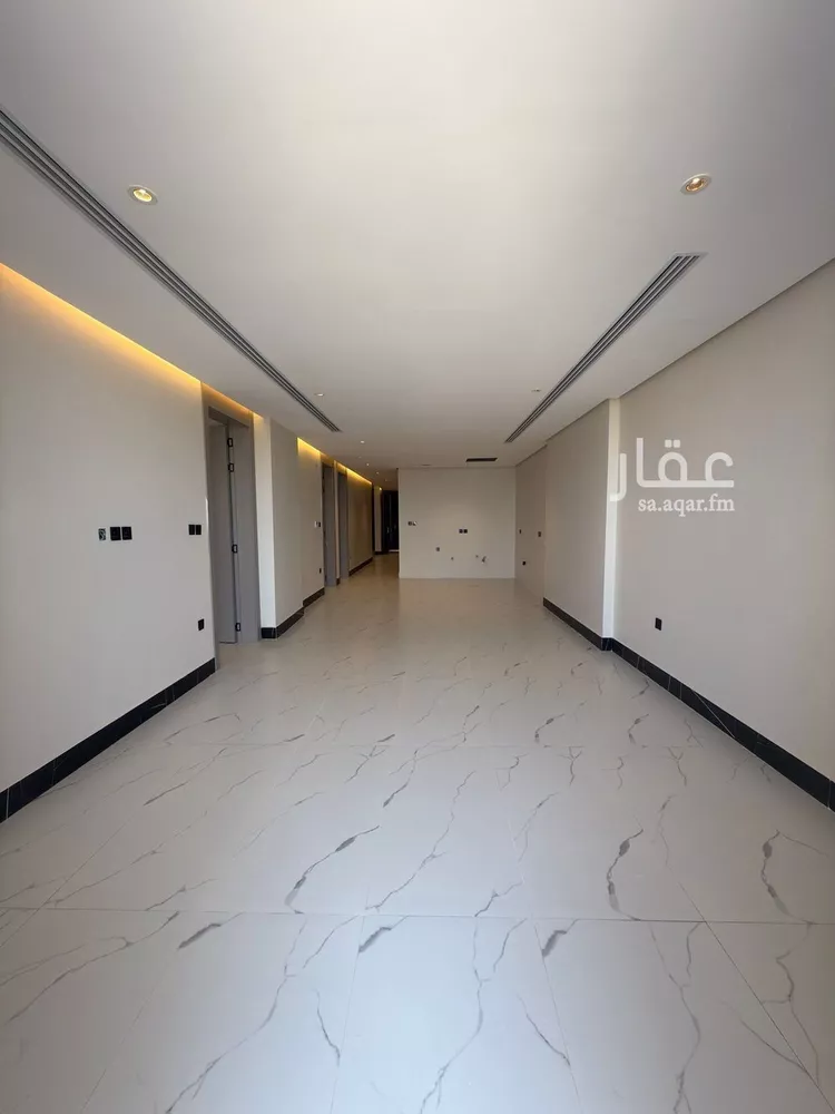 شقة للبيع في شارع الملك عبد الله بن عبدالعزيز, حي الشاطئ الغربي, مدينة الدمام, المنطقة الشرقية صورة 4