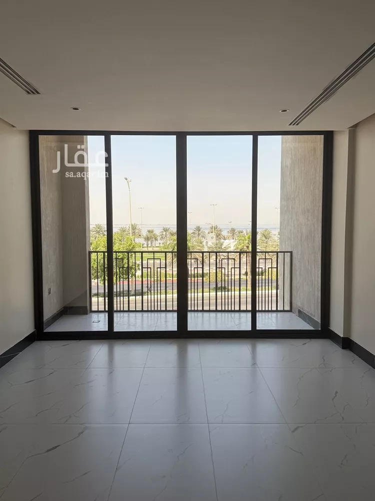 شقة للبيع في شارع الملك عبد الله بن عبدالعزيز, حي الشاطئ الغربي, مدينة الدمام, المنطقة الشرقية
