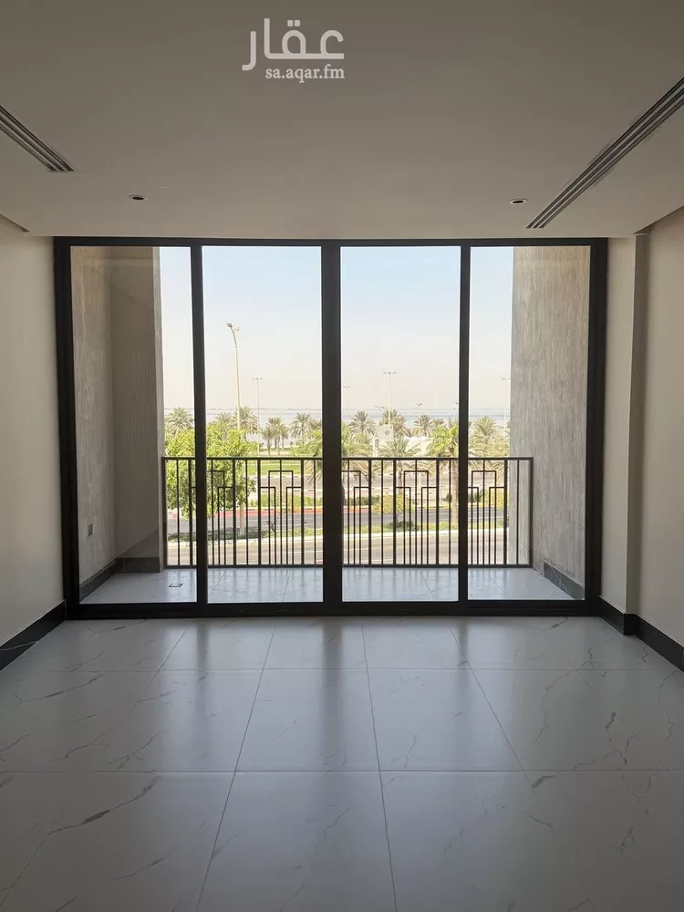 شقة للبيع في شارع الملك عبد الله بن عبدالعزيز, حي الشاطئ الغربي, مدينة الدمام, المنطقة الشرقية