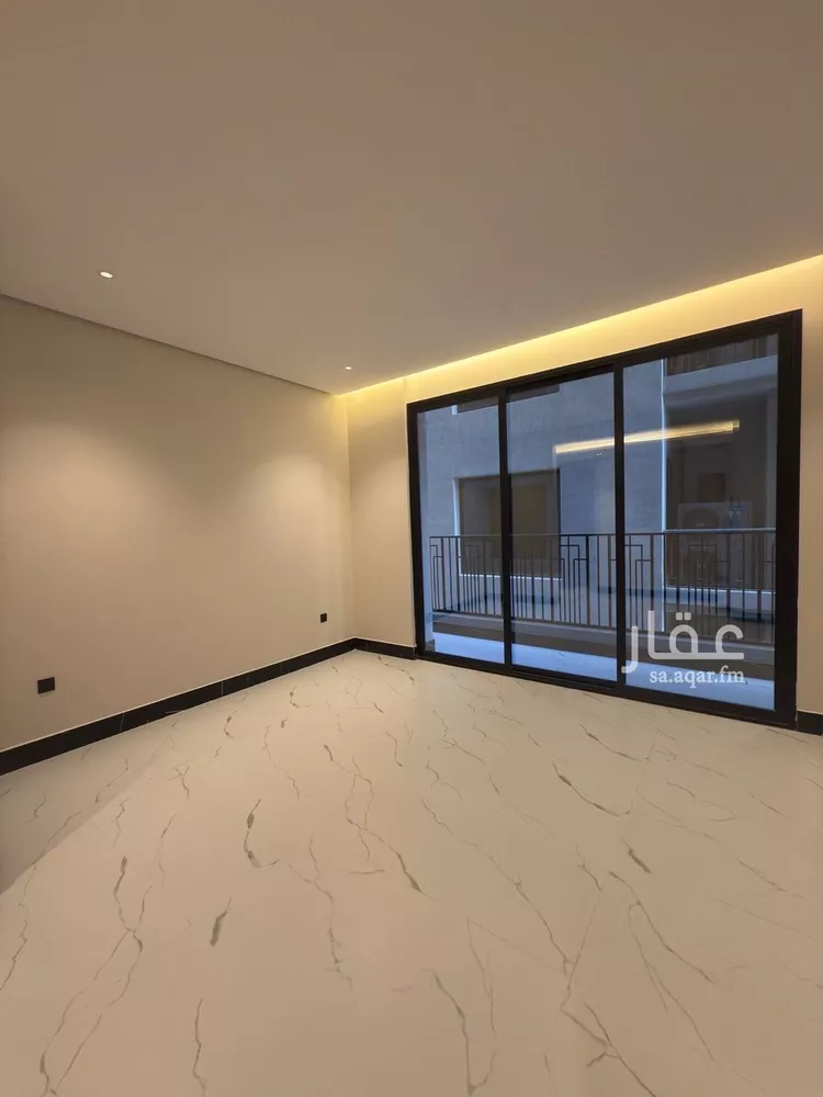 شقة للبيع في شارع الملك عبد الله بن عبدالعزيز, حي الشاطئ الغربي, مدينة الدمام, المنطقة الشرقية صورة 4
