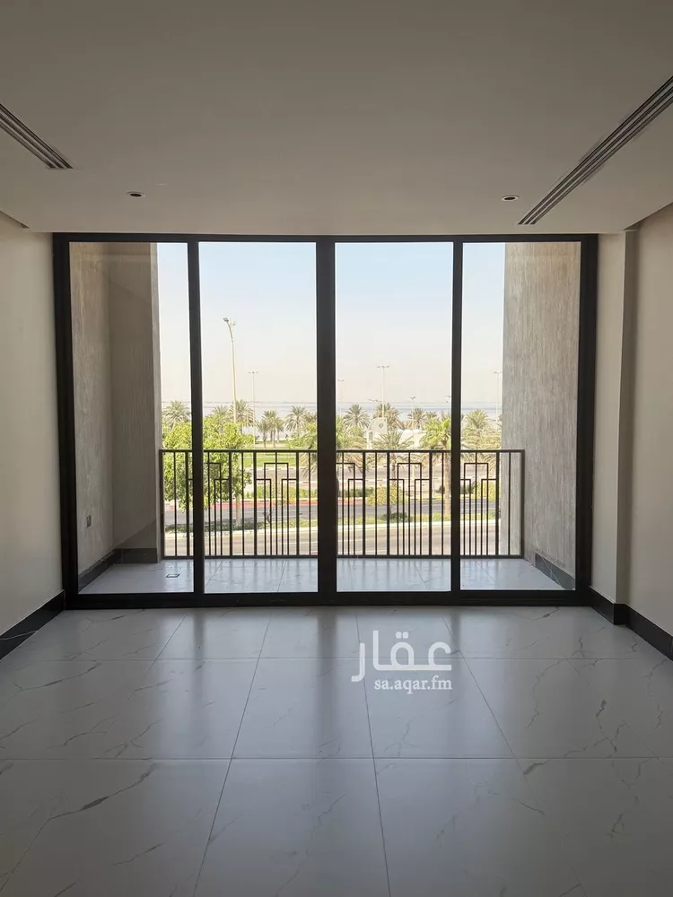 شقة للبيع في شارع الملك عبد الله بن عبدالعزيز, حي الشاطئ الغربي, مدينة الدمام, المنطقة الشرقية صورة 2