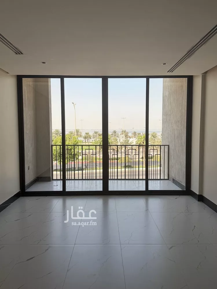 شقة للبيع في شارع الملك عبد الله بن عبدالعزيز, حي الشاطئ الغربي, مدينة الدمام, المنطقة الشرقية صورة 2