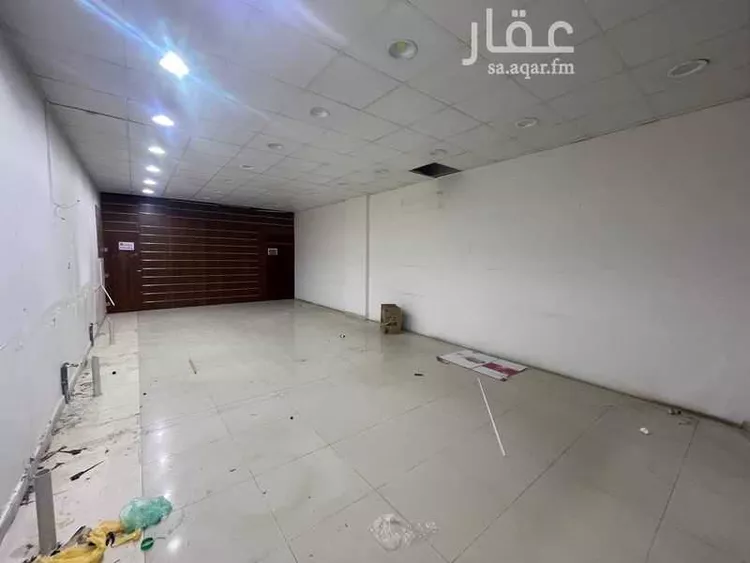 محل للإيجار في شارع فيصل بن مشعل بن سعود بن عبدالعزيز الفرعي, حي المنار, مدينة بريده, منطقة القصيم صورة 2