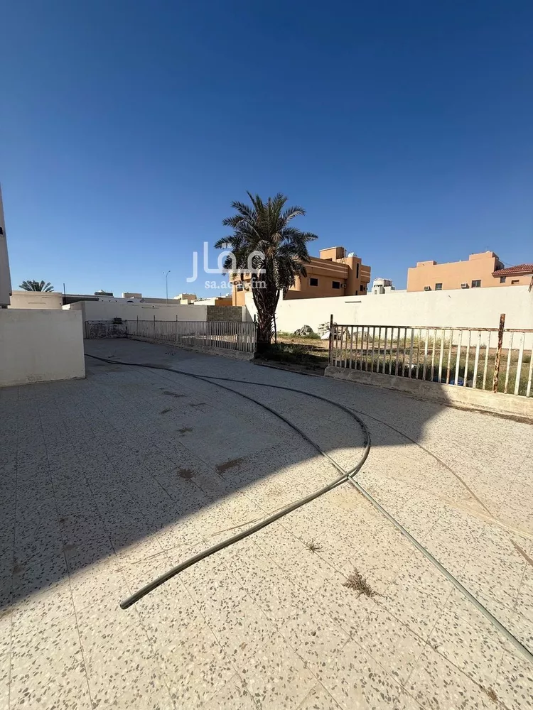 فيلا للبيع في شارع شارع علي بن ابي طالب, حي الخليج, مدينة البدائع, منطقة القصيم صورة 5