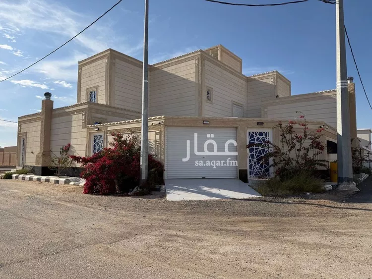 فيلا للبيع في شارع القبعيه, حي القبعية, مدينة البدائع, منطقة القصيم
