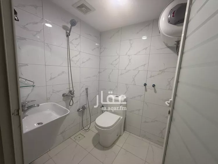 شقة للبيع في شارع أبي المؤيد الأصبهاني, حي الصالحية, مدينة عنيزة, منطقة القصيم صورة 5
