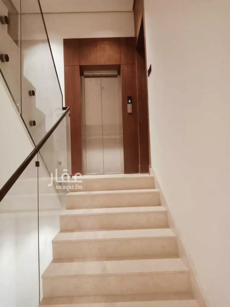 دور للبيع في شارع الكتاب, حي السعادة, مدينة الرياض, منطقة الرياض صورة 2