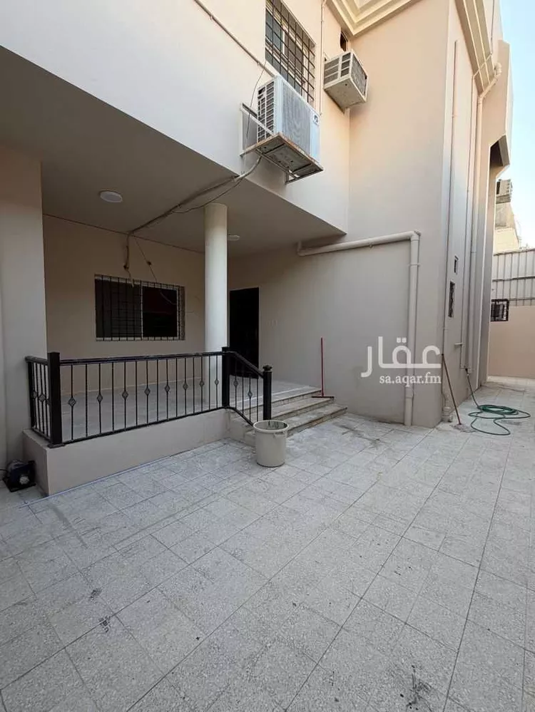 فيلا للبيع في شارع خالد بن اساف, حي أحد, مدينة الدمام, المنطقة الشرقية 6