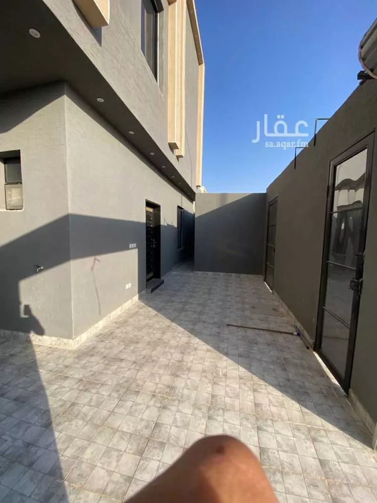 فيلا للإيجار في شارع إبراهيم بن المحب الطبري ، حي عريض ، الرياض ، منطقة الرياض صورة 3