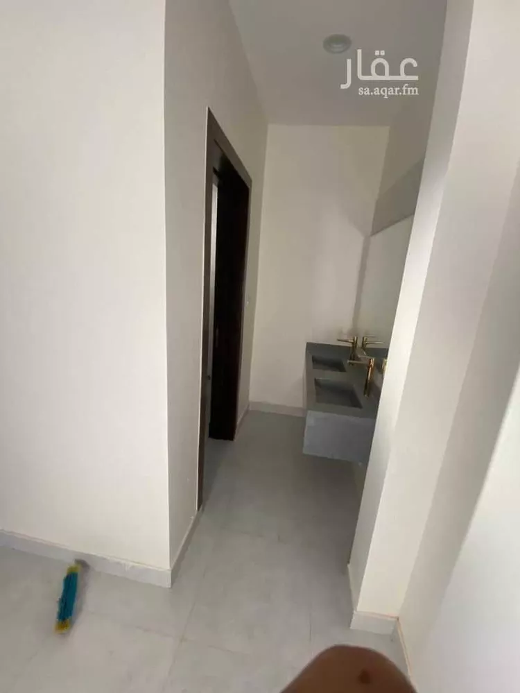فيلا للإيجار في شارع إبراهيم بن المحب الطبري ، حي عريض ، الرياض ، منطقة الرياض صورة 4