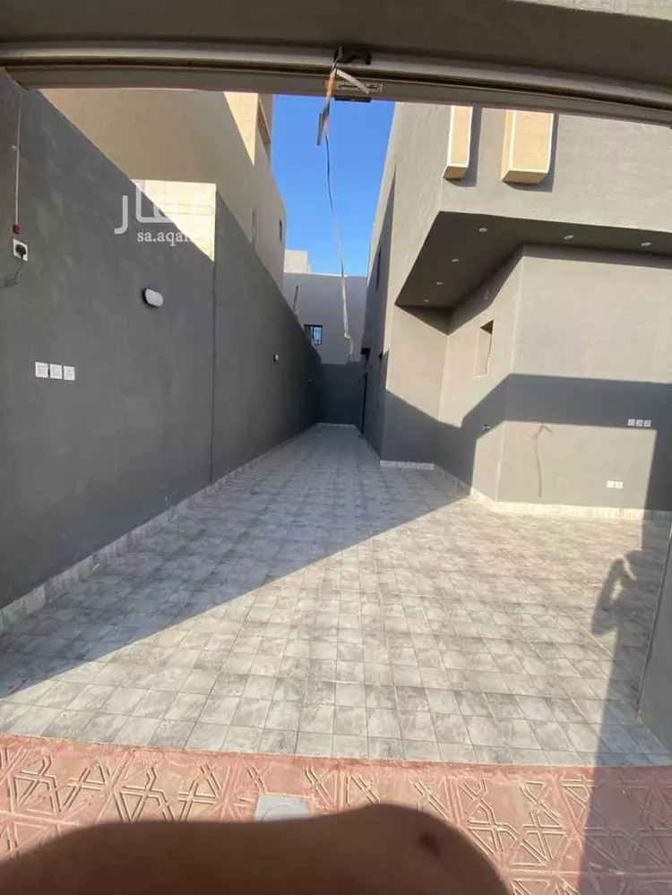 فيلا للإيجار في شارع إبراهيم بن المحب الطبري ، حي عريض ، الرياض ، منطقة الرياض صورة 2