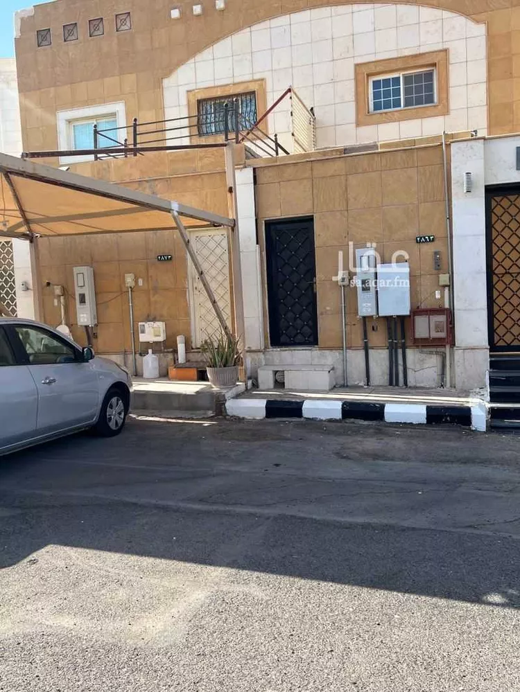 فيلا للبيع في شارع مالك ابو السمح, حي جشم, مدينة المدينة المنورة, منطقة المدينة المنورة 7