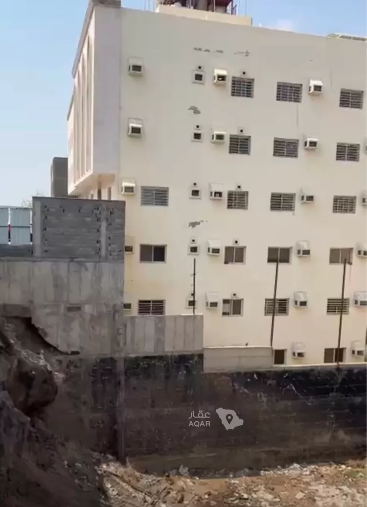 أرض للبيع في شارع أبو اسحاق الزهرى, حي وادي مذينب, مدينة المدينة المنورة, منطقة المدينة المنورة