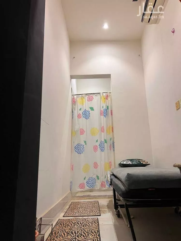 غرفة للإيجار في شارع العبادلة, حي المروج, مدينة الرياض, منطقة الرياض