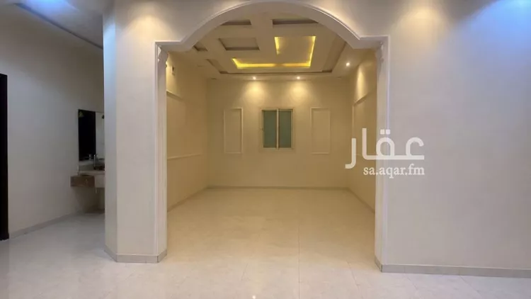 فيلا للبيع في شارع جبل المشايخ, حي القادسية, مدينة الرياض, منطقة الرياض صورة 3