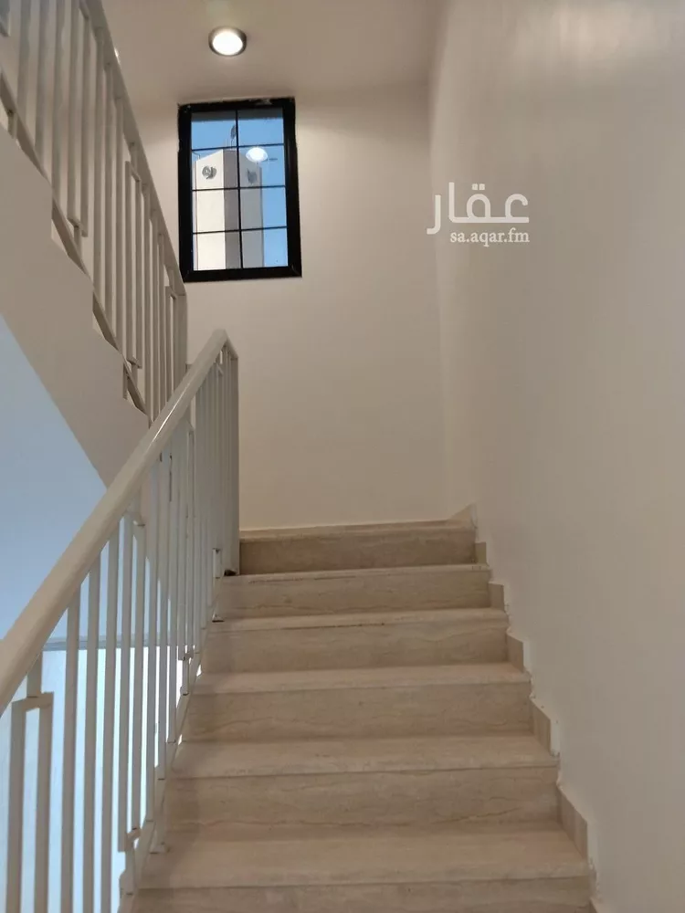 دور للبيع في شارع عماد الدين بن النحاس, حي بدر, مدينة الرياض, منطقة الرياض 9
