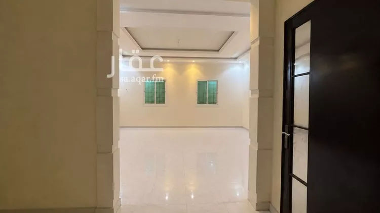 فيلا للبيع في شارع جبل المشايخ, حي القادسية, مدينة الرياض, منطقة الرياض 8