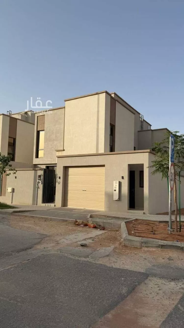 فيلا للبيع في شارع الامير فيصل بن بندر بن عبدالعزيز الفرعي ، حي مطار الملك خالد الدولي ، الرياض ، منطقة الرياض صورة 2
