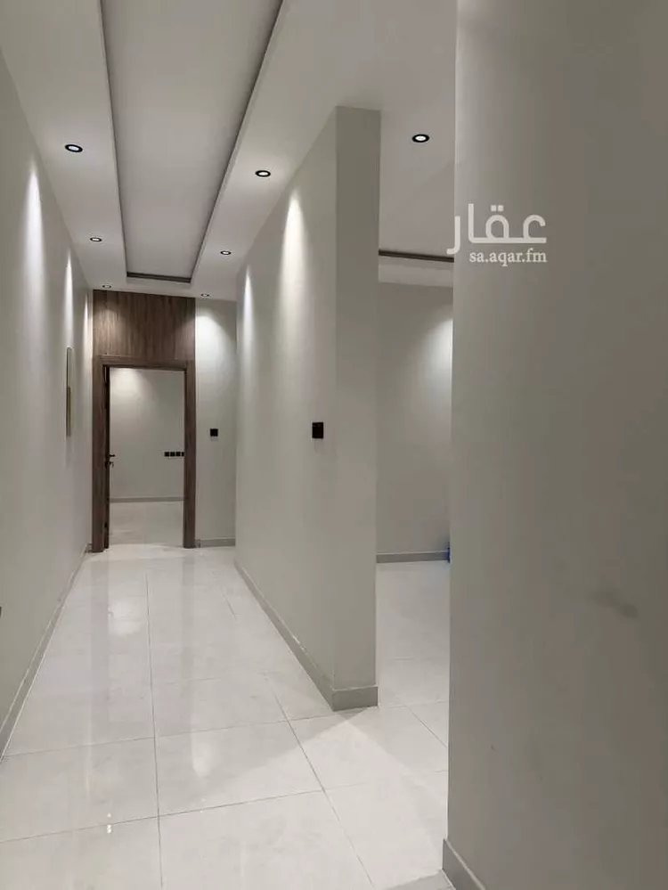 فيلا للبيع في شارع احمد بن عجيان, حي طيبة, مدينة الدمام, المنطقة الشرقية