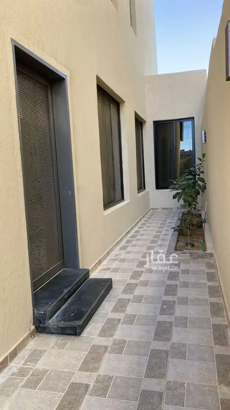 فيلا للبيع في شارع عقبة بن نافع, حي ضاحية نمار, مدينة الرياض, منطقة الرياض