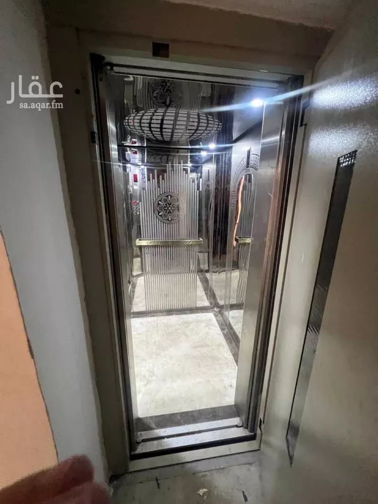 عمارة للإيجار في شارع عبدالله بن عرفجه, حي الصفاء, مدينة جدة, منطقة مكة المكرمة صورة 3