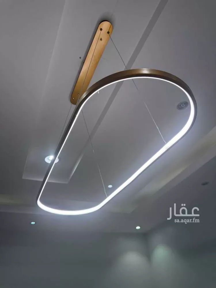 فيلا للإيجار في شارع الفروسية, حي الربيع, مدينة الرياض, منطقة الرياض 8