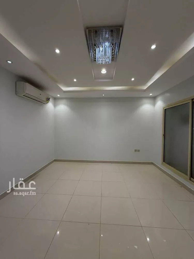 فيلا للإيجار في شارع الفروسية, حي الربيع, مدينة الرياض, منطقة الرياض 15