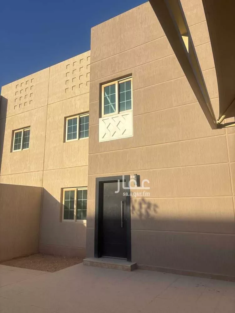 فيلا للإيجار في شارع علي بن عمر الحمامي, حي مطار الملك خالد الدولي, مدينة الرياض, منطقة الرياض صورة 2