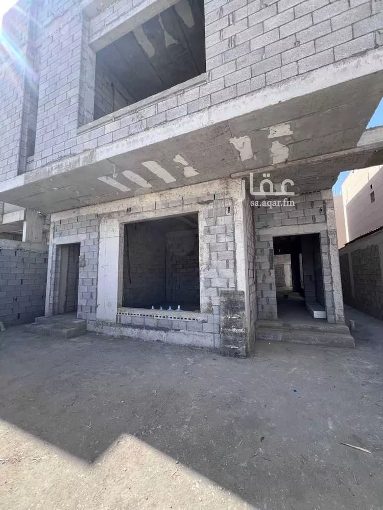 فيلا للبيع في حي المدارس, مدينة القطيف, المنطقة الشرقية صورة 3