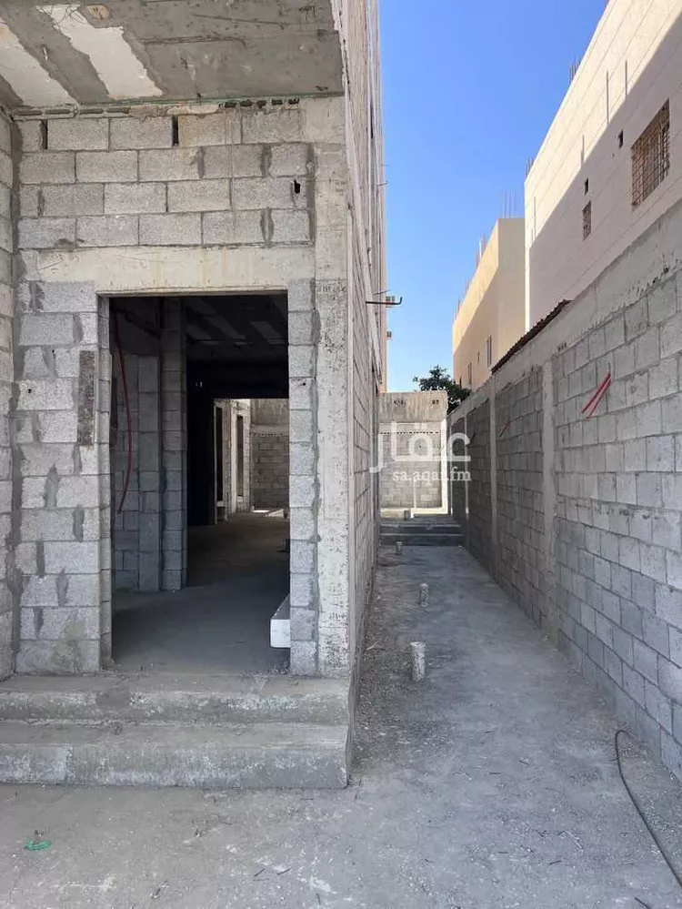 فيلا للبيع في حي المدارس, مدينة القطيف, المنطقة الشرقية صورة 2