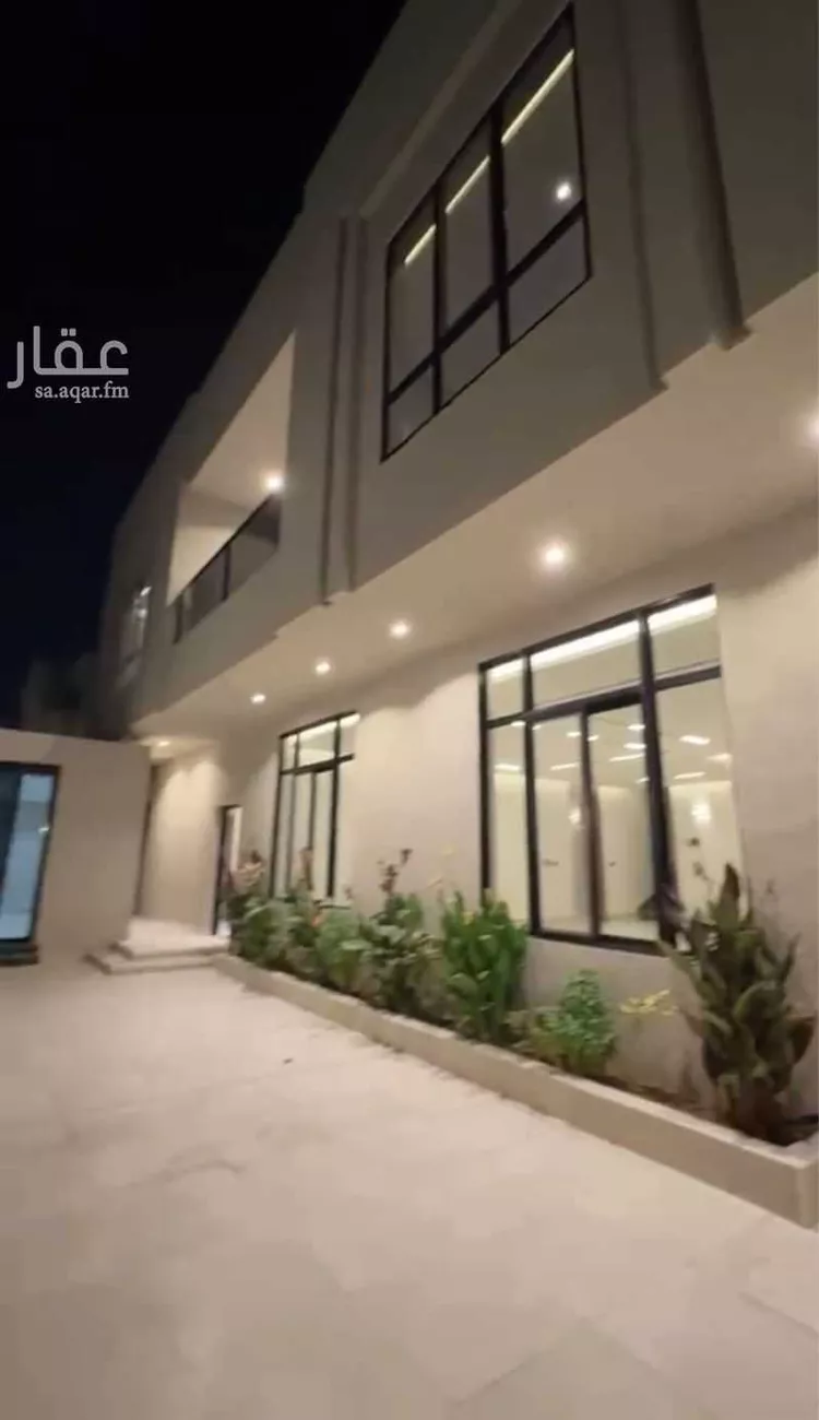 Building for Sale in Al Khobar At Tahliyah صورة 4
