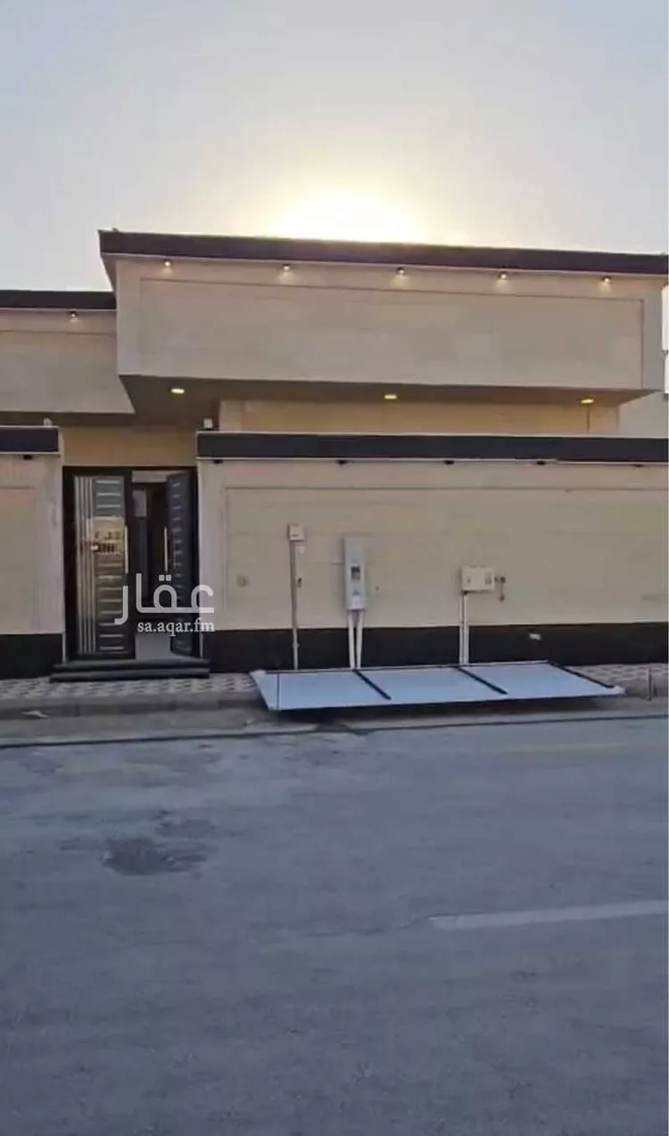 Floor for Sale in Al Khobar Al Amwaj