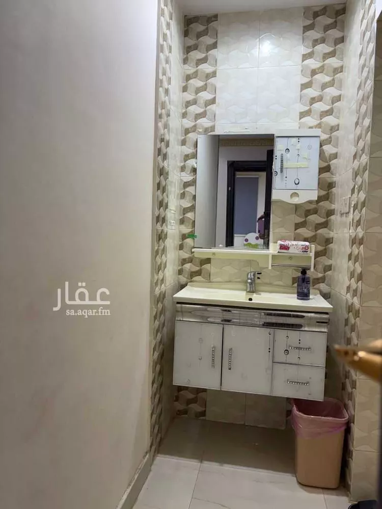 شقة للإيجار في شارع عباس بن قيس, حي الملك عبدالعزيز, مدينة المجمعة, منطقة الرياض 7