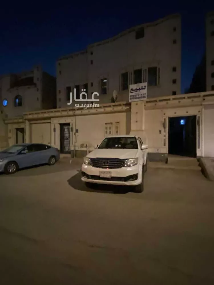 فيلا للبيع في شارع ابن بسام, حي العزيزية, مدينة الرياض, منطقة الرياض