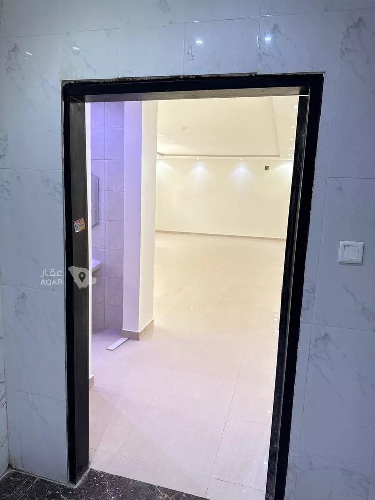 Commercial Office for Rent in Riyadh Al Mahdiyah 10