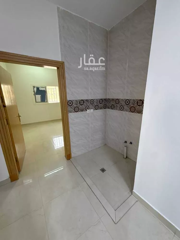 مكتب تجاري للإيجار في شارع السيل الكبير, حي المهدية, مدينة الرياض, منطقة الرياض 9