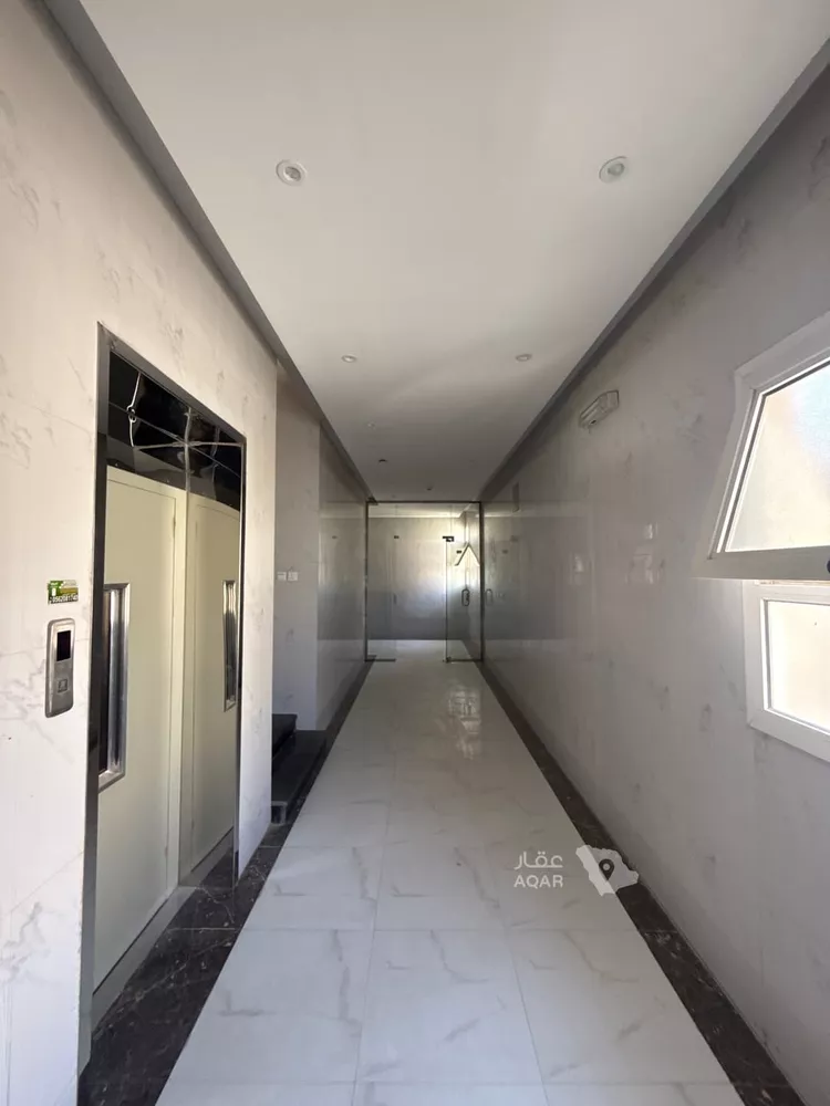 Commercial Office for Rent in Riyadh Al Mahdiyah 4