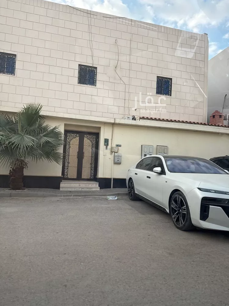 دور للبيع في شارع الجزين, حي عرقة, مدينة الرياض, منطقة الرياض صورة 5