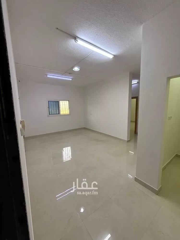 مكتب تجاري للإيجار في شارع السيل الكبير, حي المهدية, مدينة الرياض, منطقة الرياض 8