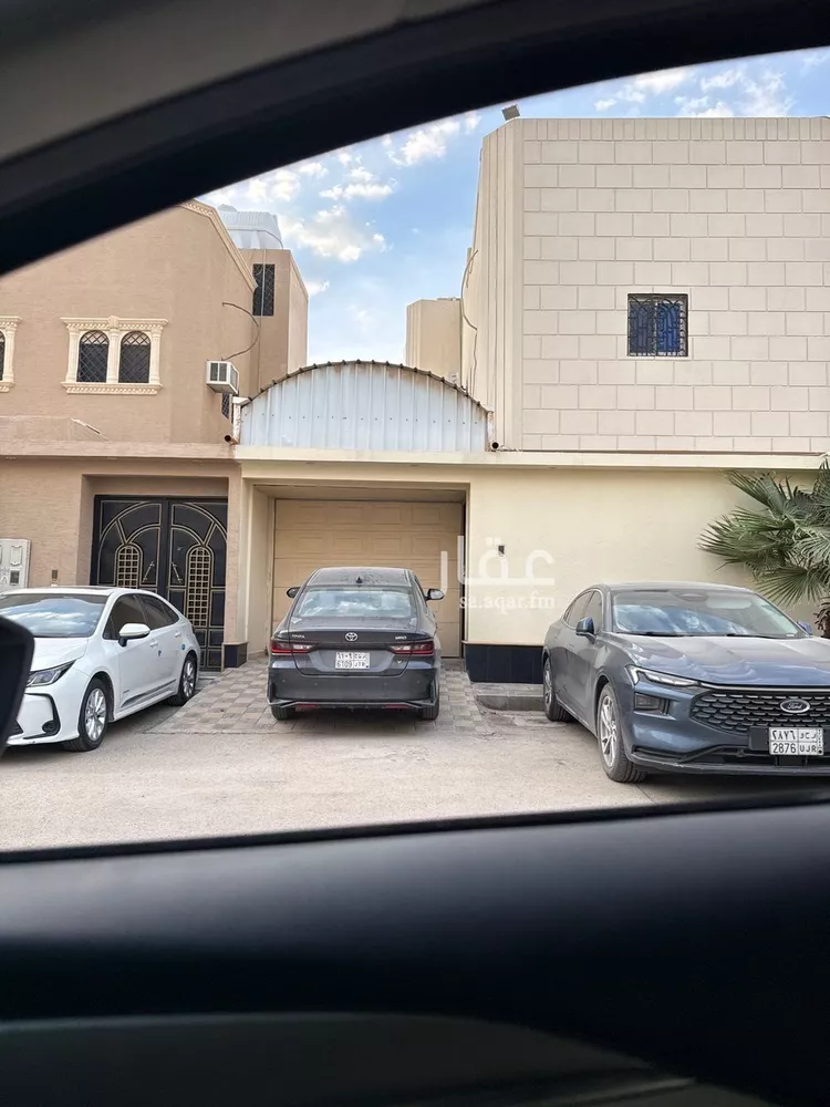 دور للبيع في شارع الجزين, حي عرقة, مدينة الرياض, منطقة الرياض صورة 2