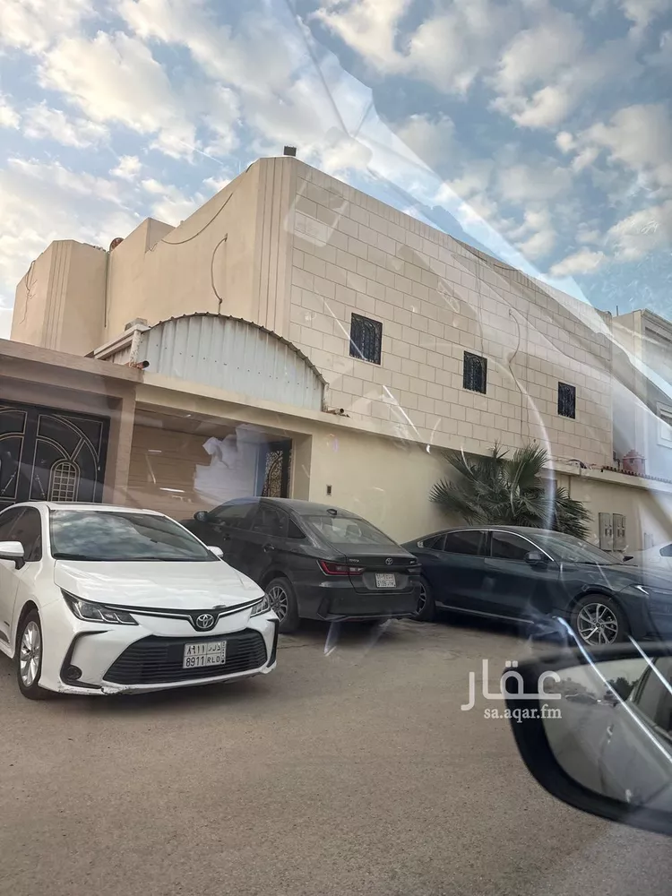 دور للبيع في شارع الجزين, حي عرقة, مدينة الرياض, منطقة الرياض صورة 4