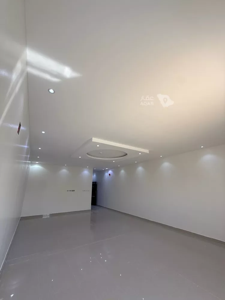 Commercial Office for Rent in Riyadh Al Mahdiyah 9