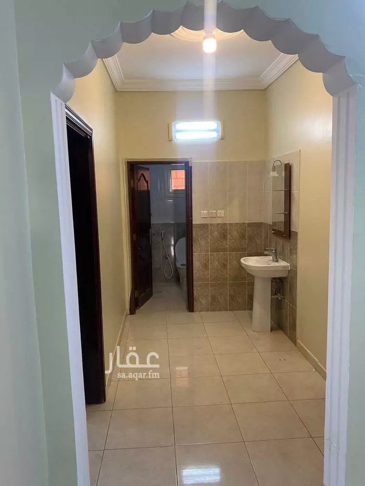 شقة للإيجار في شارع البراء بن مالك ، حي الصليب الشرقي ، رابغ ، رابغ صورة 2