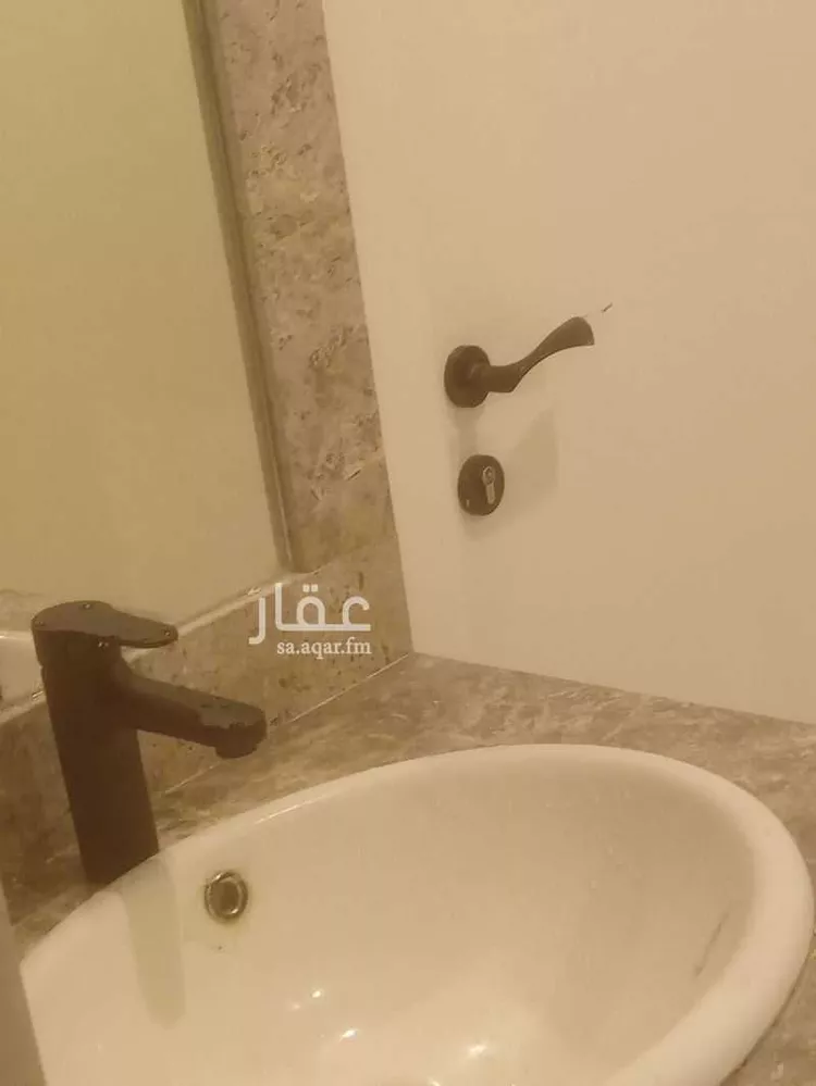 شقة للإيجار في شارع الزواوي, حي الزهور, مدينة الدمام, المنطقة الشرقية صورة 3