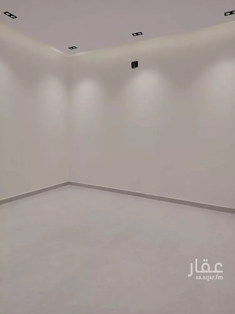 دور للبيع في شارع عبيدالله الفقيه, حي الرمال, مدينة الرياض, منطقة الرياض صورة 3